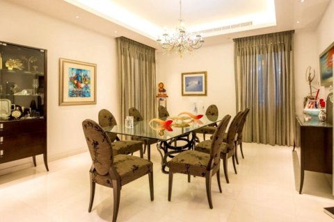 Вилла с 7 спальнями в Никосия, Кипр №105934 14