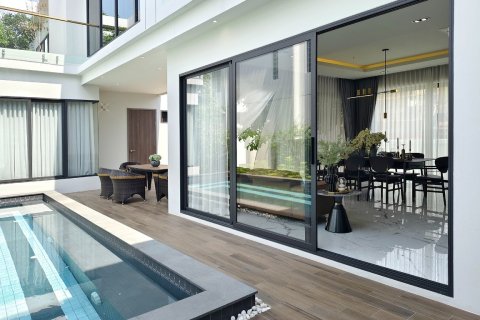 4 bedrooms House in Chiang Mai, Thailand No. 98159 14