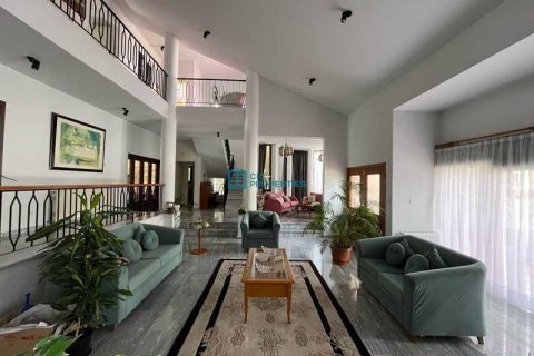 4 bedrooms House in Larnaca, Cyprus No. 82761 16