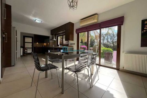 4 bedrooms House in Larnaca, Cyprus No. 82761 9