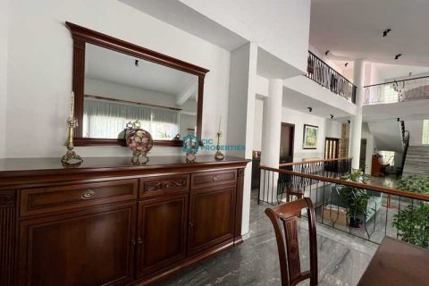 4 bedrooms House in Larnaca, Cyprus No. 82761 13