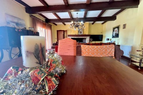 4 dormitorios  en My Loc, Vietnam No. 83815 25