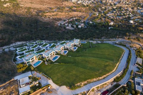 6 dormitorios  en Phi Dien, Vietnam No. 13165 3