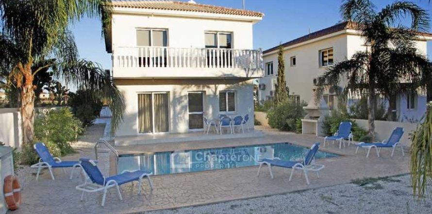3 bedrooms Villa in Ayia Napa, Cyprus No. 100348
