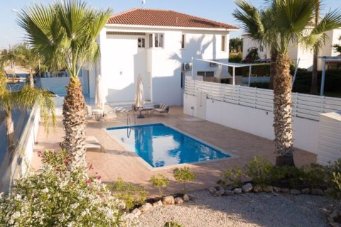 3 bedrooms Villa in Pernera, Cyprus No. 75781 22