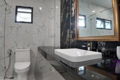 5 bedrooms House in Chiang Mai, Thailand No. 98152 8