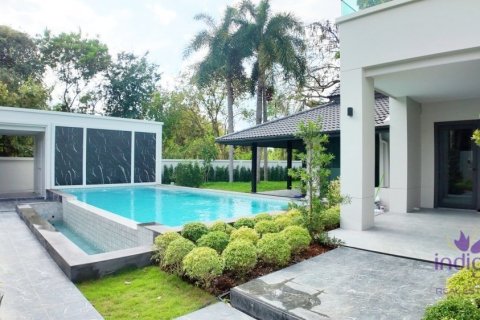 5 bedrooms House in Chiang Mai, Thailand No. 98152 1