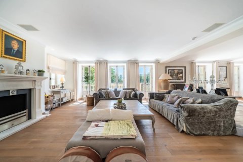 9 bedrooms Villa in Fayence, France No. 69156 9