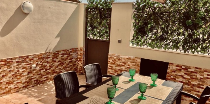 3 bedrooms Duplex on the Tenerife, Spain No. 129466