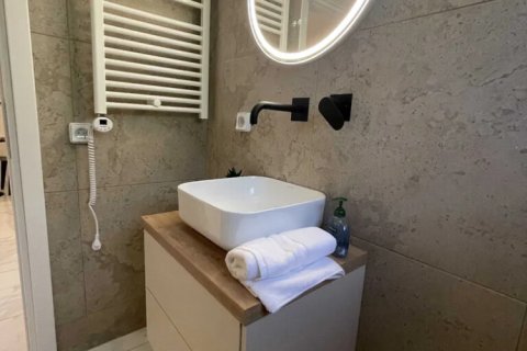 1 bedroom Apartment in Glyfada, Greece No. 117574 13