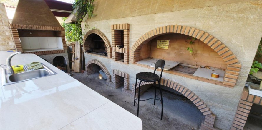 5 dormitorios Apartment en Alicante, Spain No. 113687