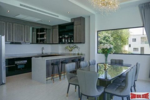 4 bedrooms Villa in Layan Beach, Thailand No. 96654 11