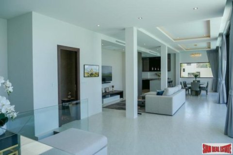 4 bedrooms Villa in Layan Beach, Thailand No. 96654 12