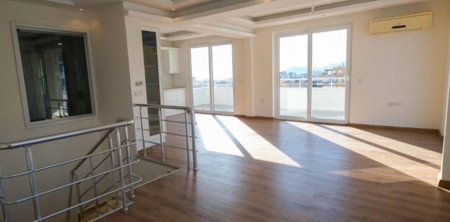 5 rooms Apartment in Mahmutlar, Turkey No. 122880