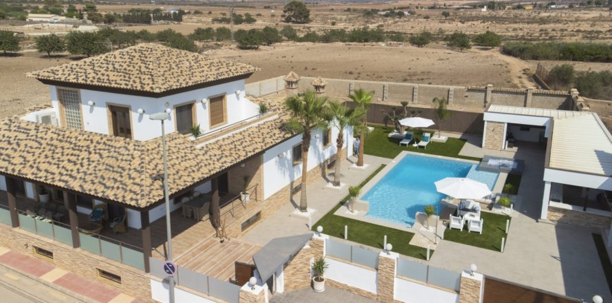 4 bedrooms Villa in Avileses, Spain No. 110986
