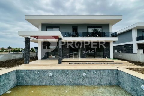 5 rooms Villa à Nenh, Vietnam No. 13978 1