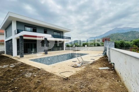 5 rooms Villa à Nenh, Vietnam No. 13978 17