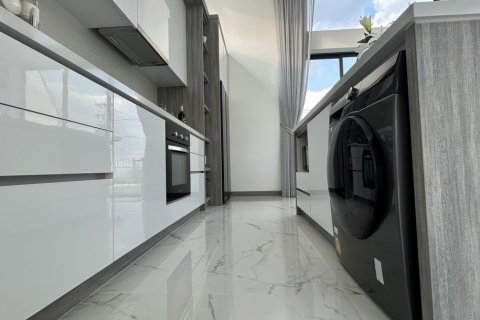 243m² Villa in Pattaya, Thailand No. 97354 9