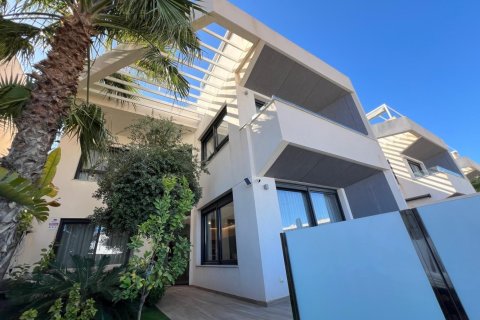 3 bedrooms Villa in My Hanh Nam, Vietnam No. 84909 6