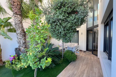 3 bedrooms Villa in My Hanh Nam, Vietnam No. 84909 11