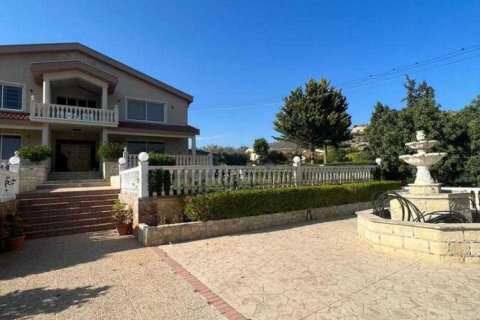 5 bedrooms House in Fasoula, Cyprus No. 30441 7