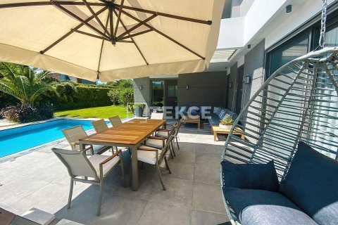 Вилла с 5 спальнями в Bich Dong, Вьетнам №74621 11