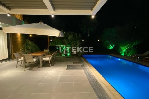 Вилла с 5 спальнями в Bich Dong, Вьетнам №74621 3