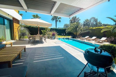 Вилла с 5 спальнями в Bich Dong, Вьетнам №74621 9