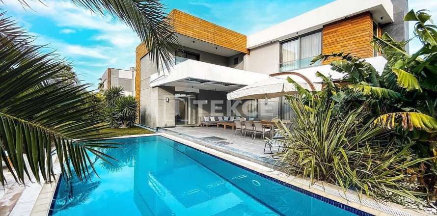 5 chambres Villa à Cesme, Turkey No. 74621