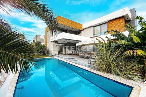 5 chambres Villa à Cesme, Turkey No. 74621