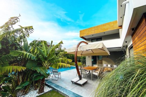 Вилла с 5 спальнями в Bich Dong, Вьетнам №74621 6