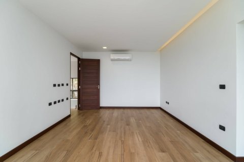 3 bedrooms Villa on the Chaweng Beach, Thailand No. 256 13