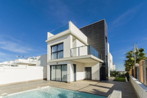 3 bedrooms Villa in San Miguel de Salinas, Spain No. 112079