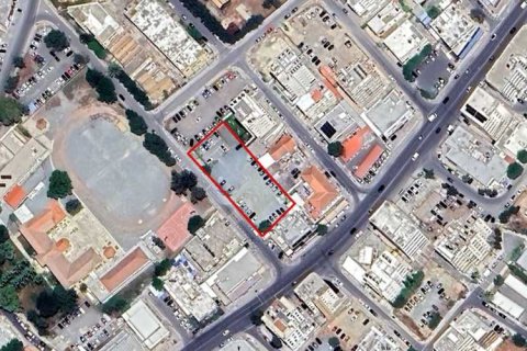 Commercial property in Nicosia, Cyprus No. 81027 1