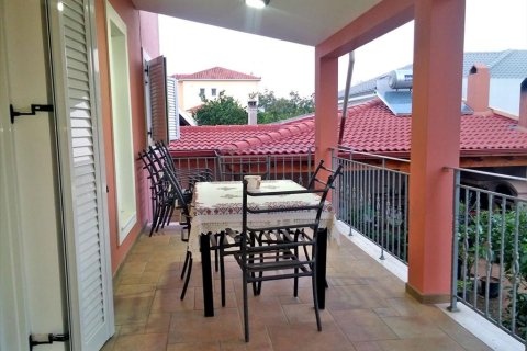 4 bedrooms House in Velo, Greece No. 59417 14