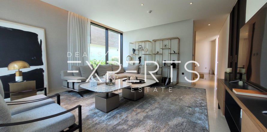 5 bedrooms Villa in Bavaria Town, Vietnam No. 81559