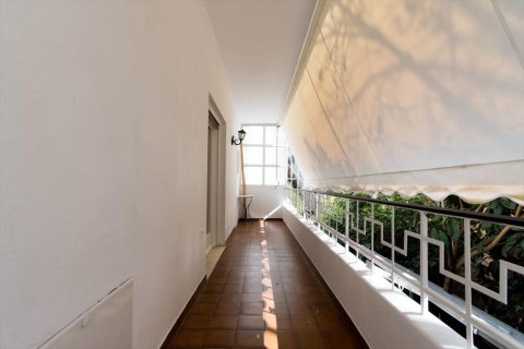 305m² Commercial property in Athens, Greece No. 57450 8