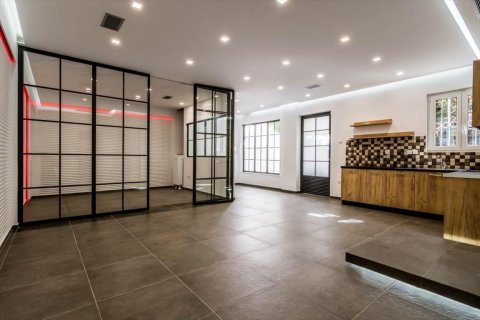 305m² Commercial property in Athens, Greece No. 57450 1