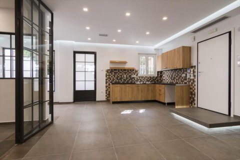 305m² Commercial property in Athens, Greece No. 57450 6