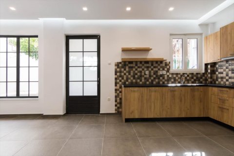 305m² Commercial property in Athens, Greece No. 57450 15