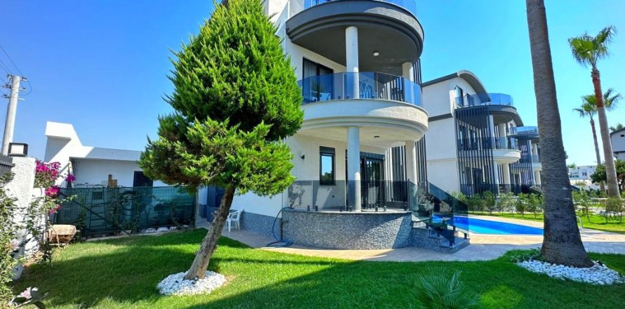 5 habitaciones Villa en Payallar, Turkey No. 21681