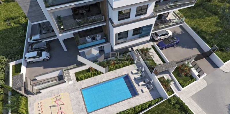 3 dormitorios Apartment en Germasogeia, Cyprus No. 104070