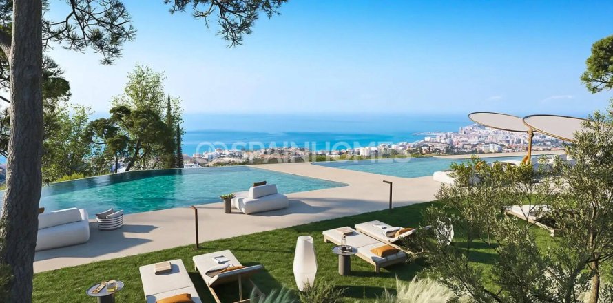 3 dormitorios Apartment en Fuengirola, Spain No. 129487