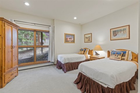 4 bedrooms House in Keystone, USA No. 104612 16