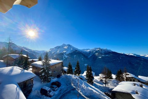 4 bedrooms Apartment in Montvalezan, France No. 100040 2