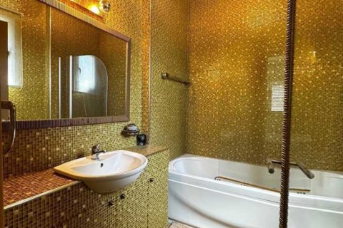 3 bedrooms Villa in Pyrgos, Cyprus No. 63257 9