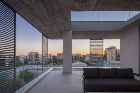 4 bedrooms Apartment in Limassol, Cyprus No. 99331 11