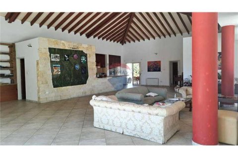 3 bedrooms House in Akrounta, Cyprus No. 74822 5