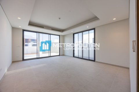 4 bedrooms Villa in Bavaria Town, Vietnam No. 4739 2