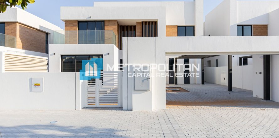 4 bedrooms Villa on the Saadiyat Island, UAE No. 4739